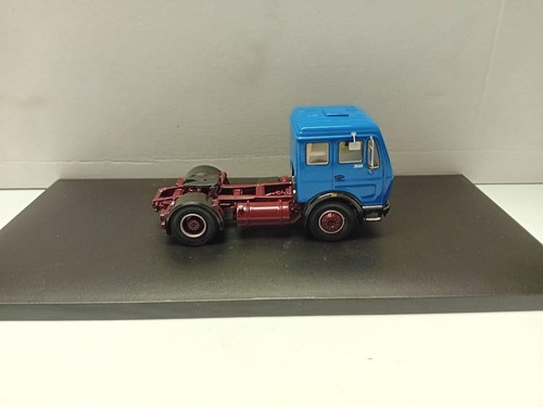 Camion mercedes 1632 - 1/43,