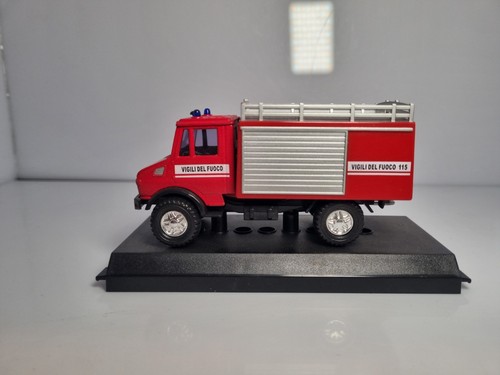 Cararama camion mercedes - cararama,